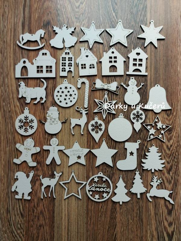 Ozdoba jelen - BÍLÁ