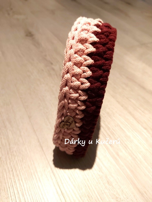 Háčkovaný košík srdce