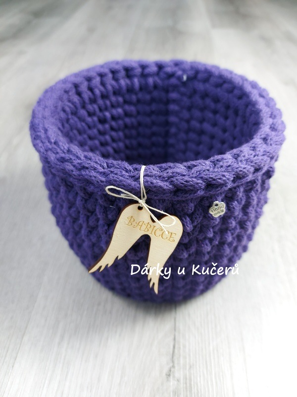 Háčkovaný košík BABIČCE