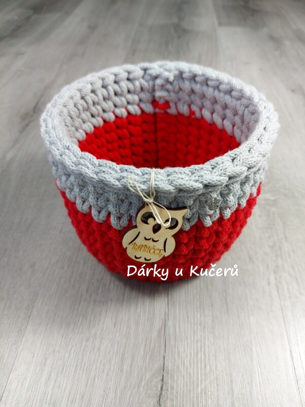 Háčkovaný košík BABIČCE