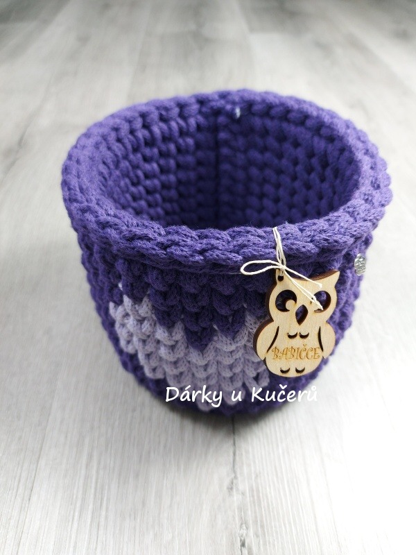 Háčkovaný košík BABIČCE