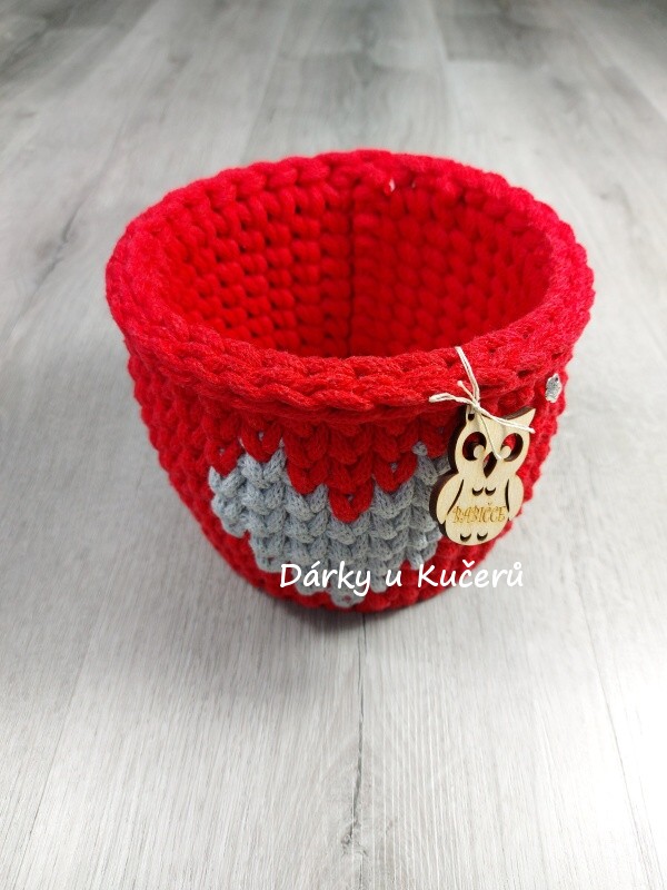 Háčkovaný košík BABIČCE