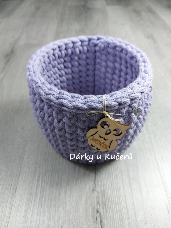 Háčkovaný košík BABIČCE