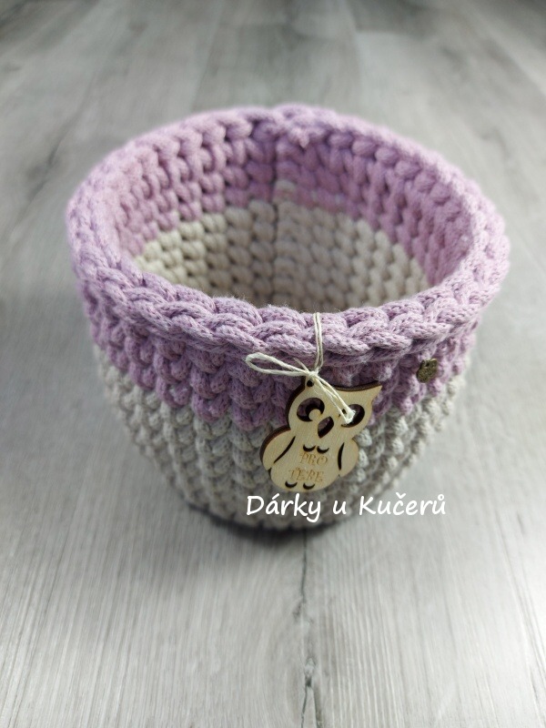 Háčkovaný košík PRO TEBE