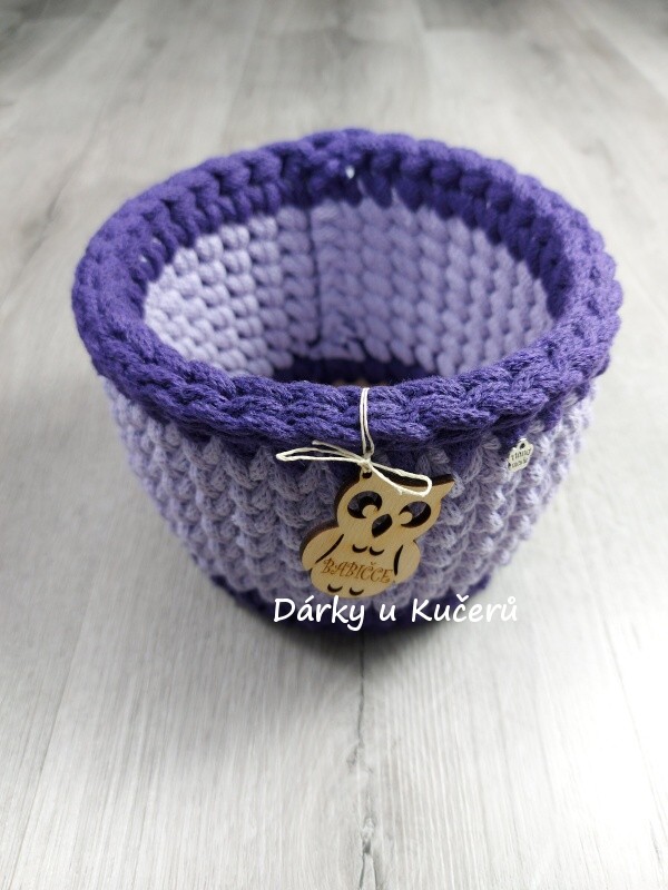 Háčkovaný košík BABIČCE